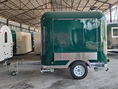 Pārdodu 18 pēdu brokastu pārtikas kravas automašīnu